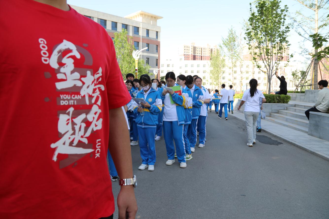 图片13.jpg 图片13.jpg